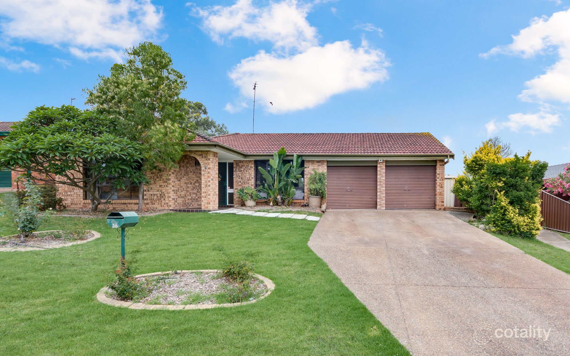 52 Clerkenwell St, Ambarvale, NSW 2560