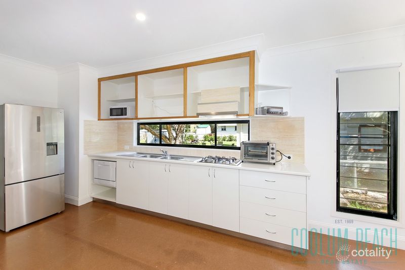 12a Jubilee Esp, Point Arkwright, QLD 4573