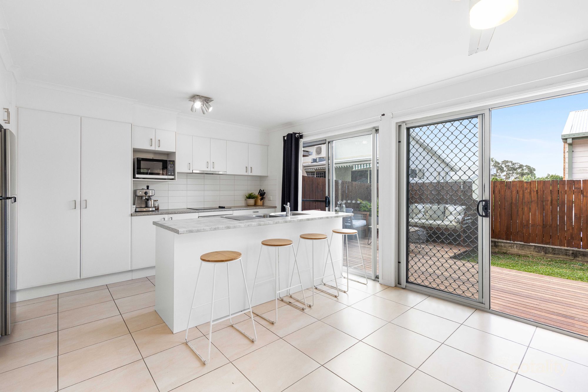 2/4 Ridge Rd, Maroochydore, QLD 4558