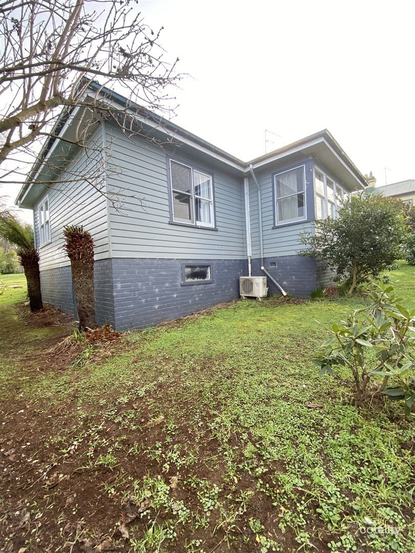 37 Tower Hill St, Deloraine, TAS 7304