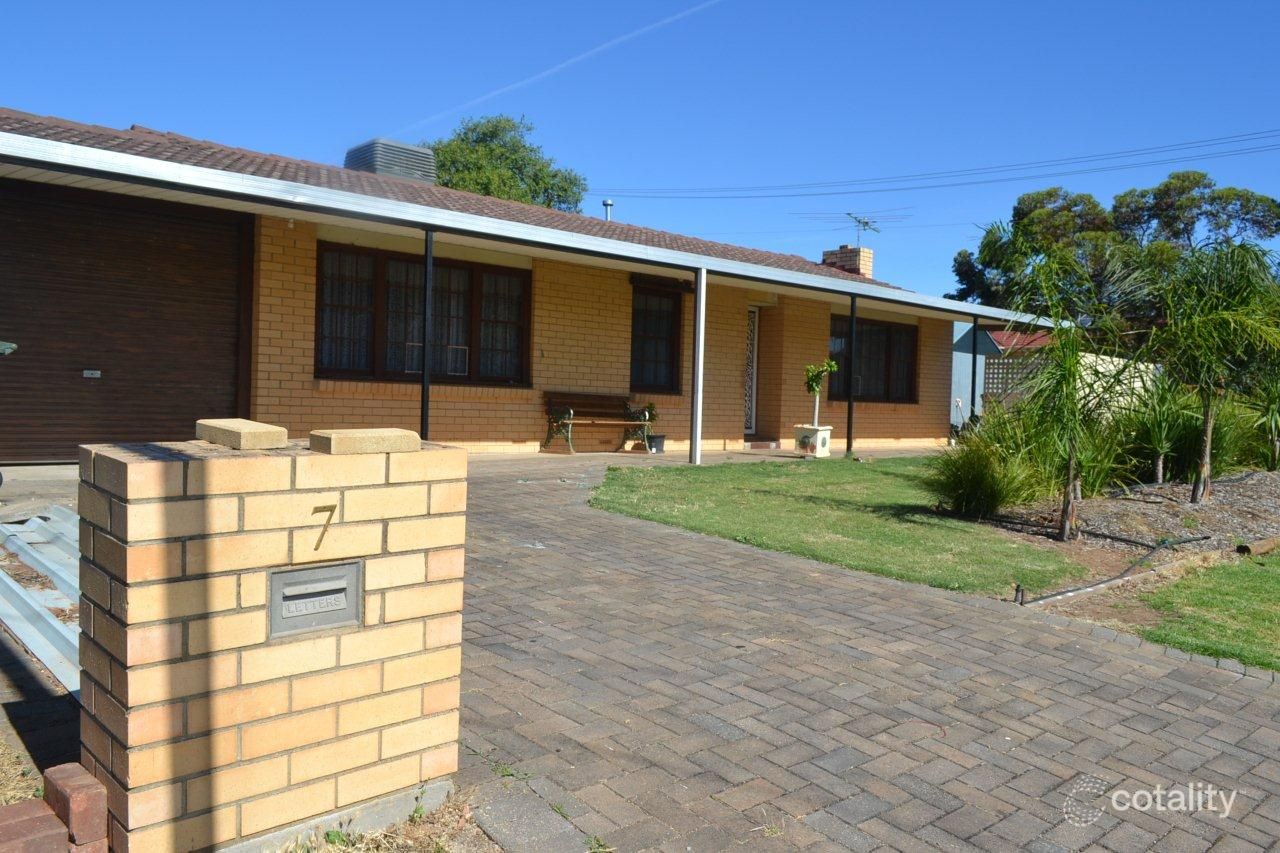 7 Trim Dr, Ridgehaven, SA 5097