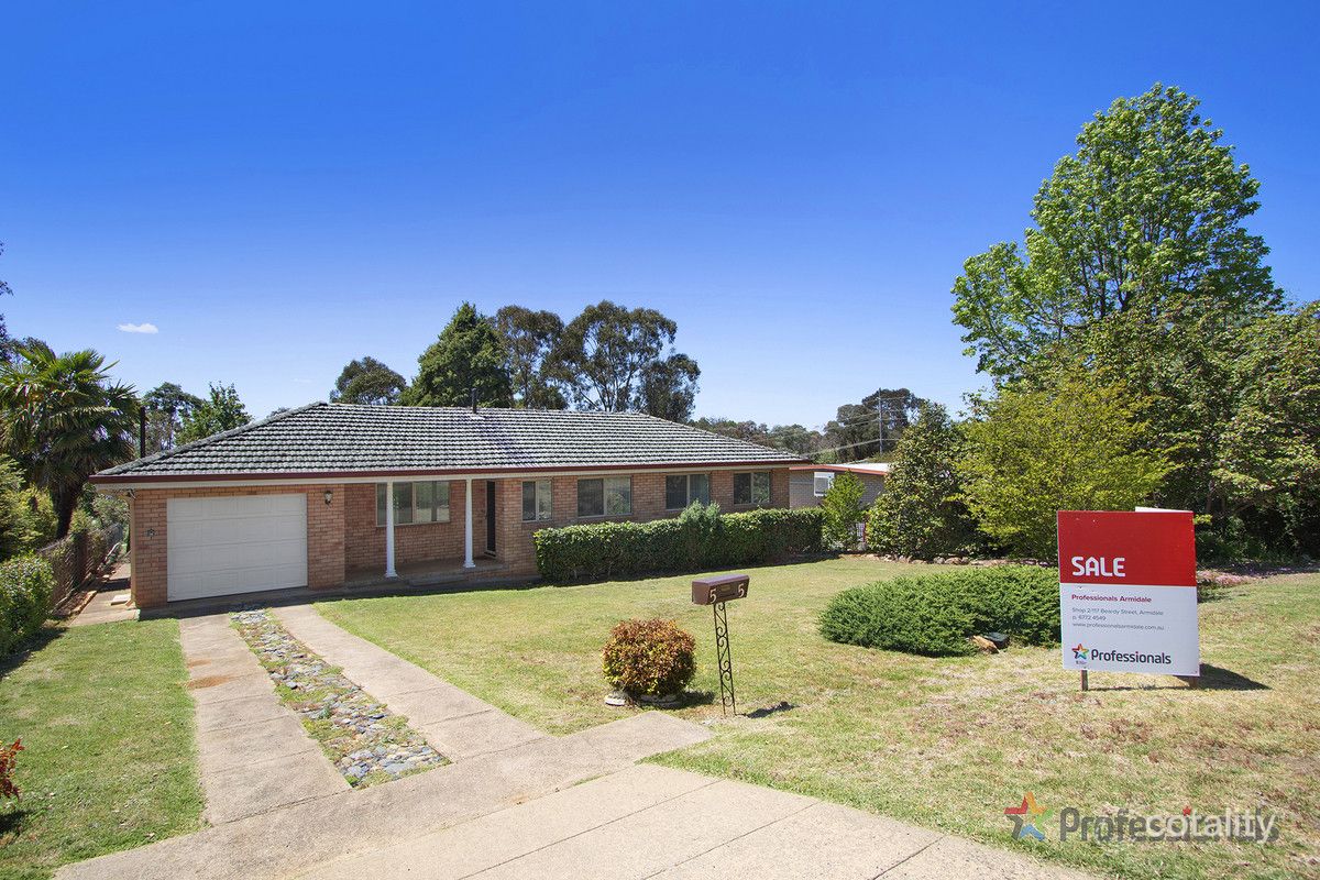 5 Caroline Cres, Armidale, NSW 2350