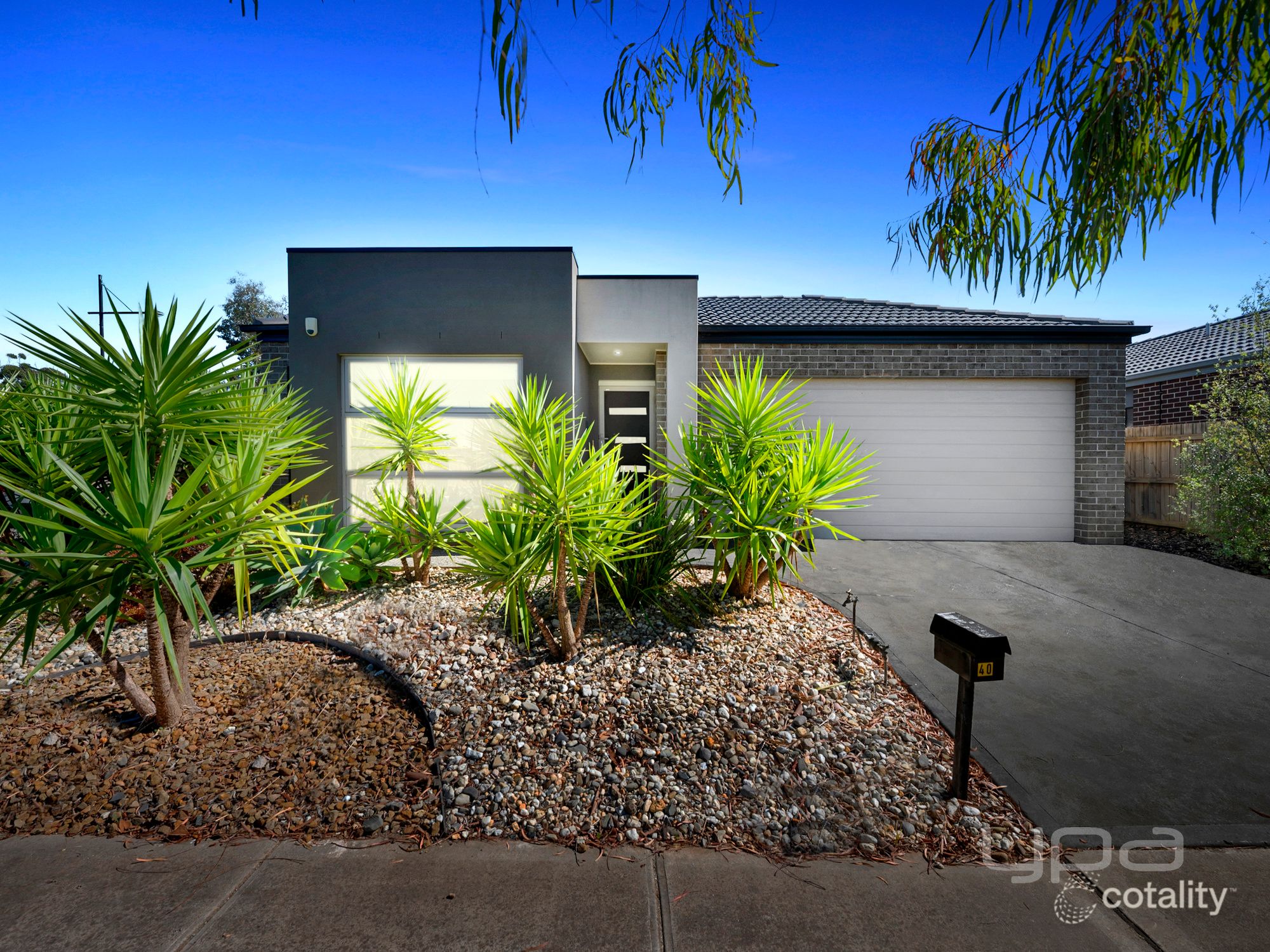 40 Carramar Dr, Harkness, VIC 3337