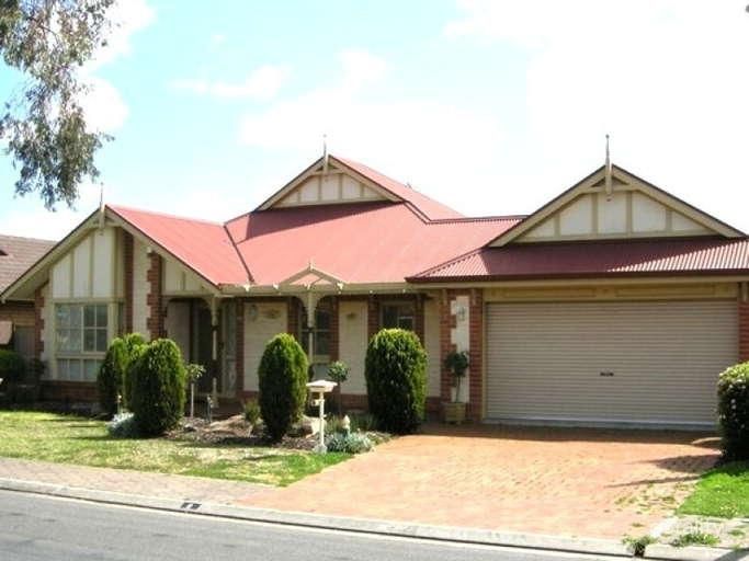 8 Badcoe St, Pooraka, SA 5095