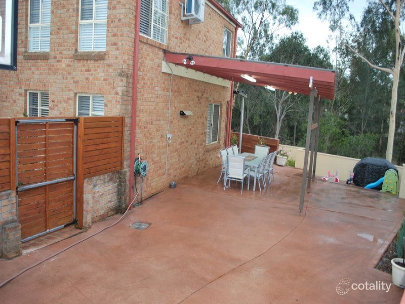 4 Hardy Pl, Casula, NSW 2170