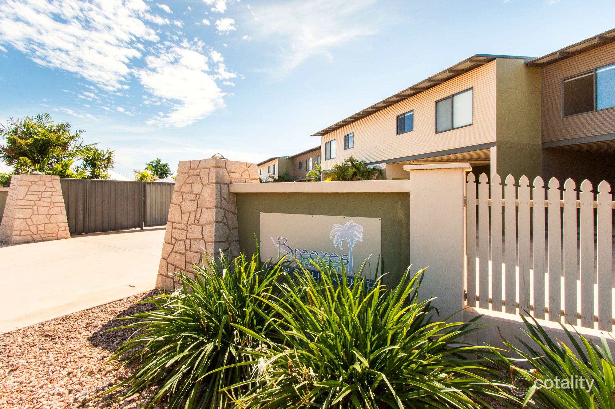 9a/14 Bin Sallik Ave, Cable Beach, WA 6726