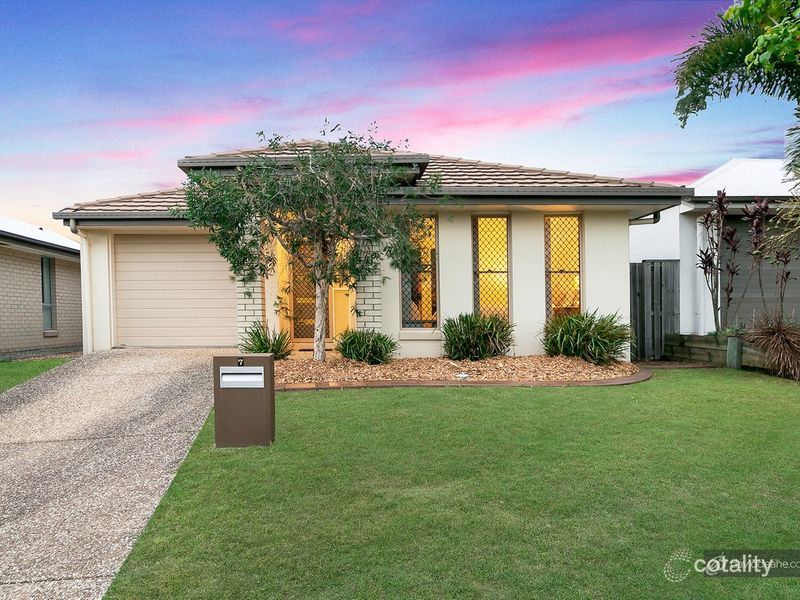 7 Fairy Wren Cct, Dakabin, QLD 4503