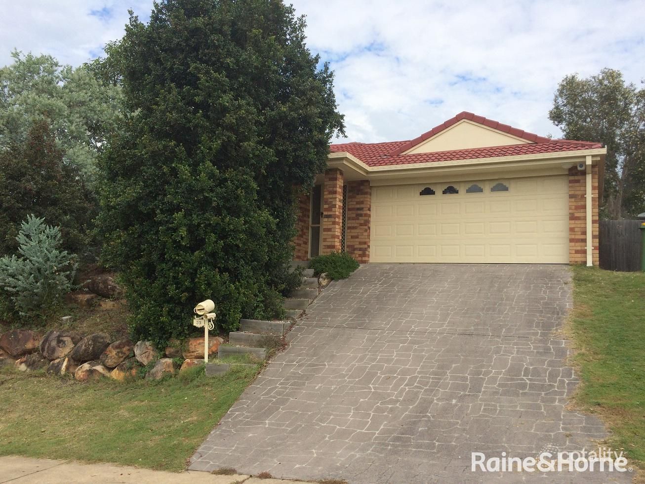 32 Shearwater Tce, Springfield Lakes, QLD 4300