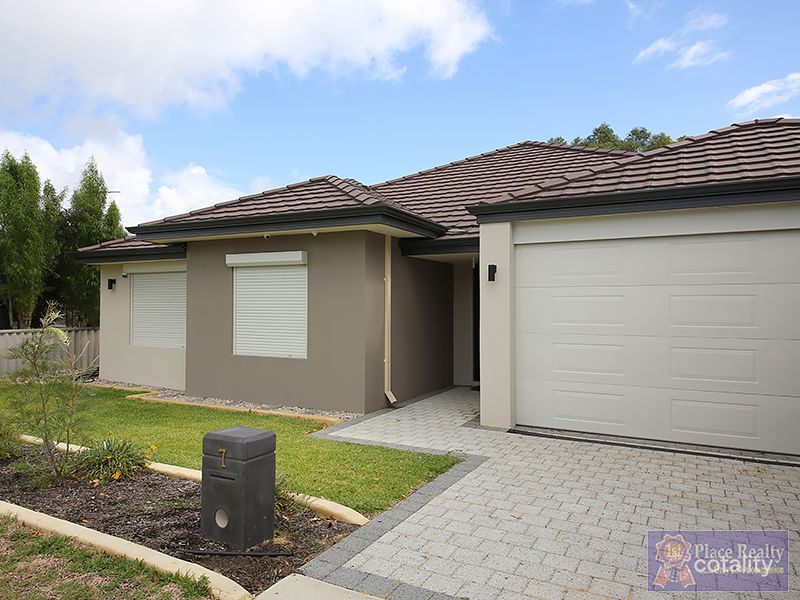 7 Harbord Ave, Coodanup, WA 6210