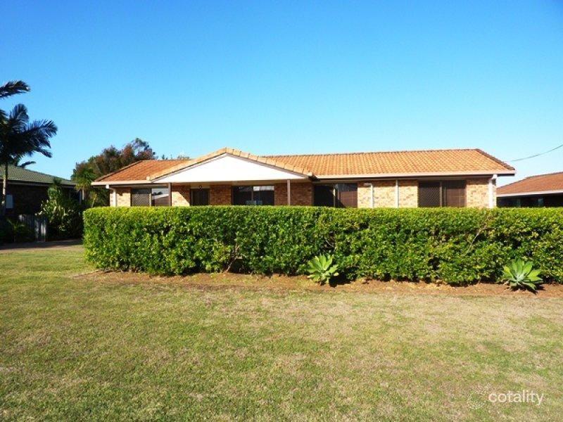 12 Dickinson, Burnett Heads, QLD 4670