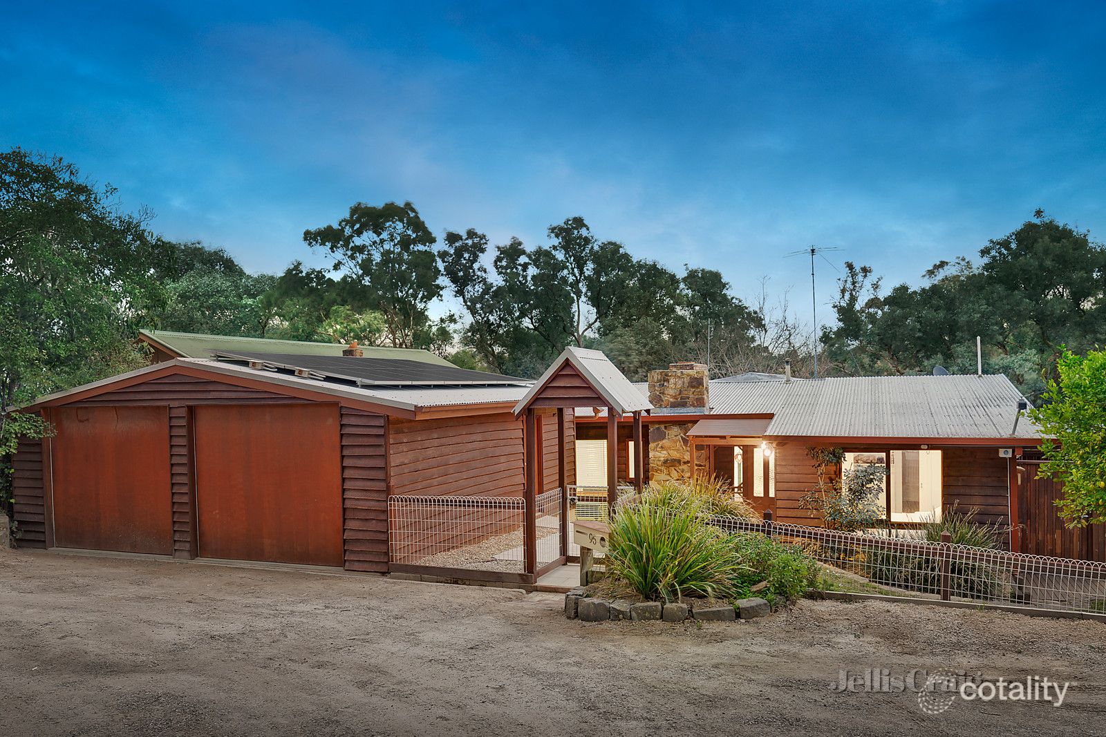 95 Brackenbury St, Warrandyte, VIC 3113