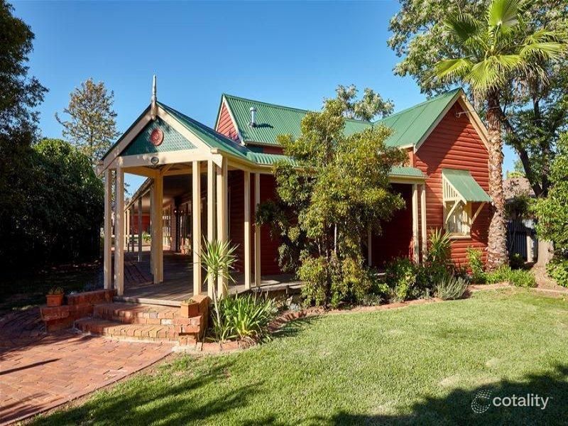 100 Urana St, Turvey Park, NSW 2650