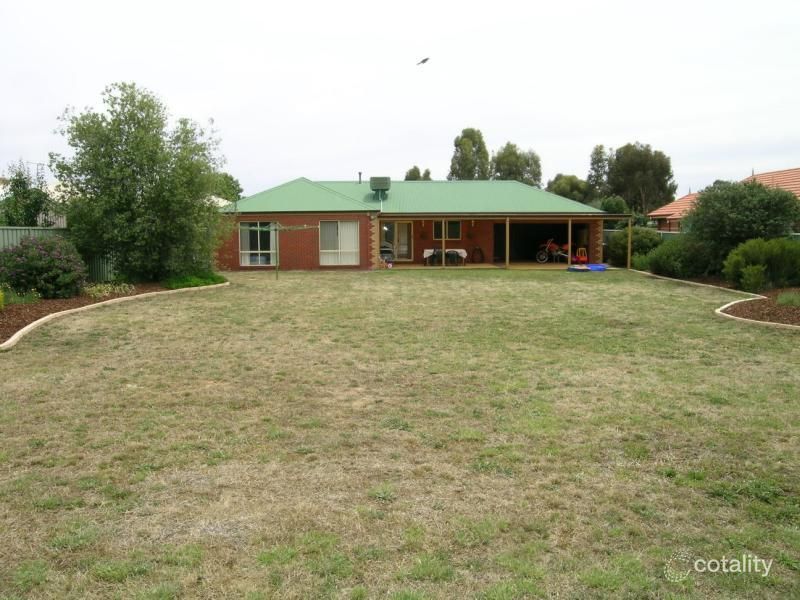 19 Sunset Dr, Strathfieldsaye, VIC 3551