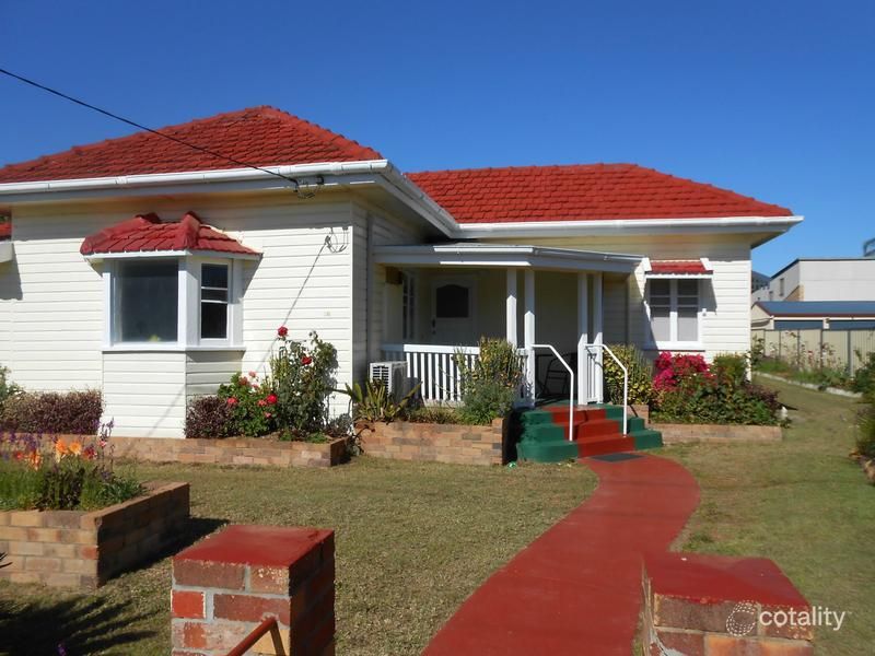 16 Constance St, Miles, QLD 4415