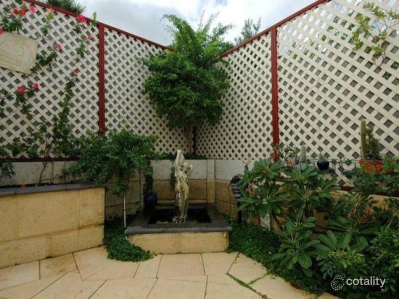 4/199 Royal St, Yokine, WA 6060