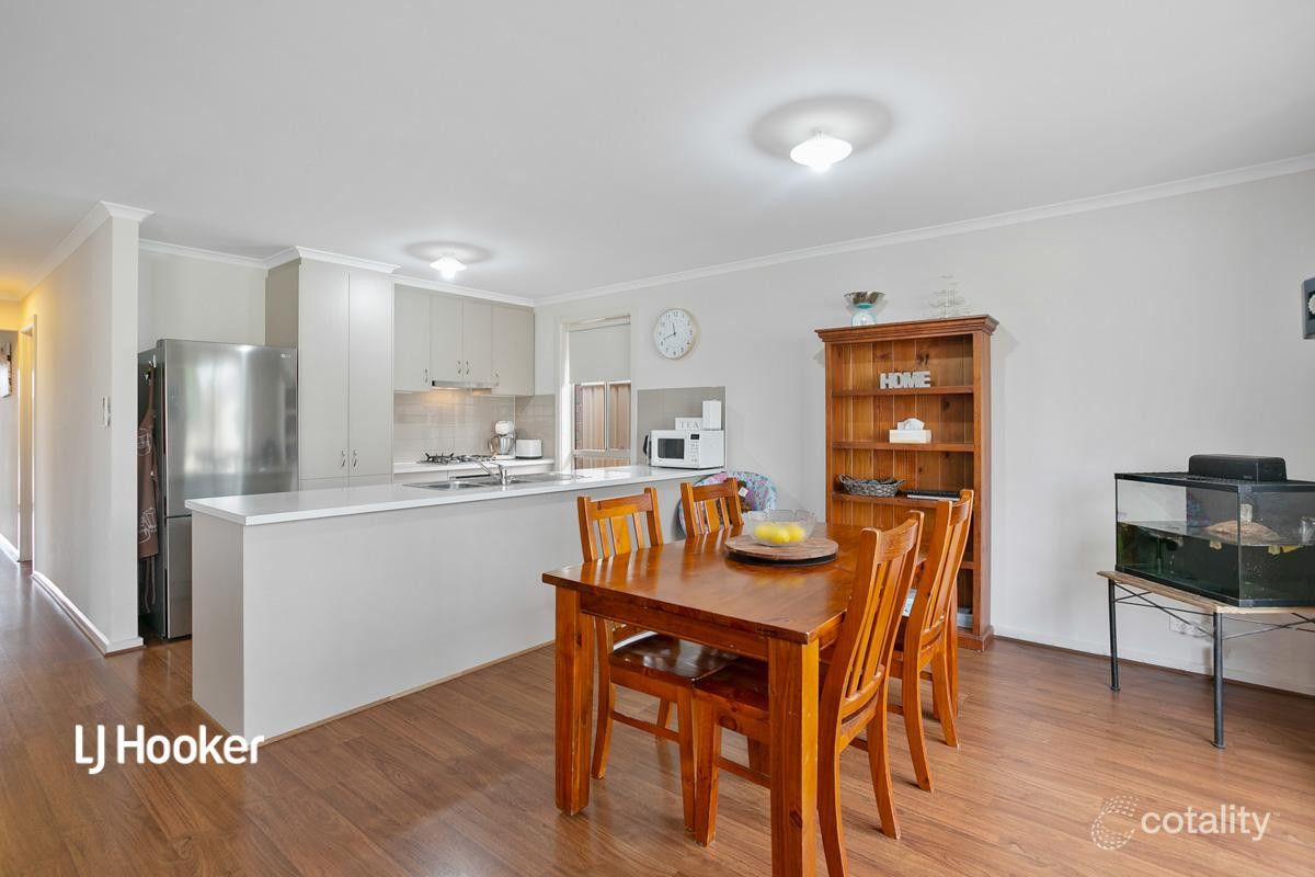 21 Crown Ct, Munno Para West, SA 5115