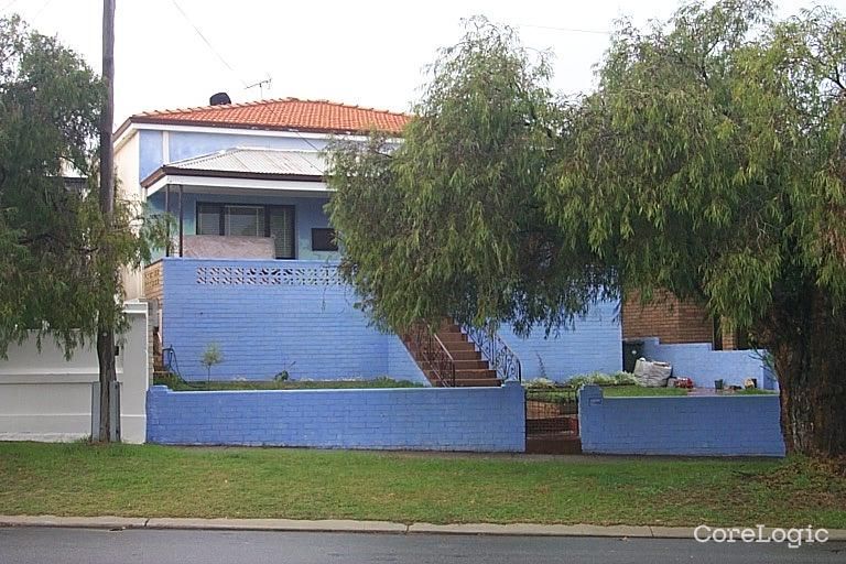 10 Carnac St, Fremantle, WA 6160
