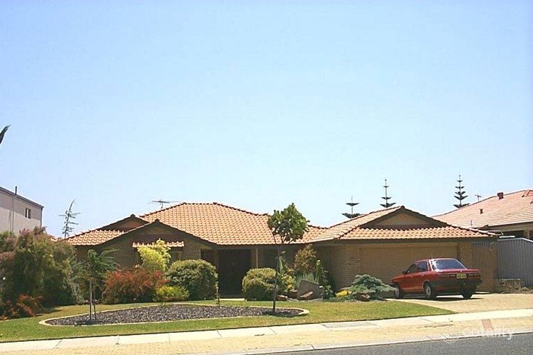 198 Waterford Dr, Hillarys, WA 6025