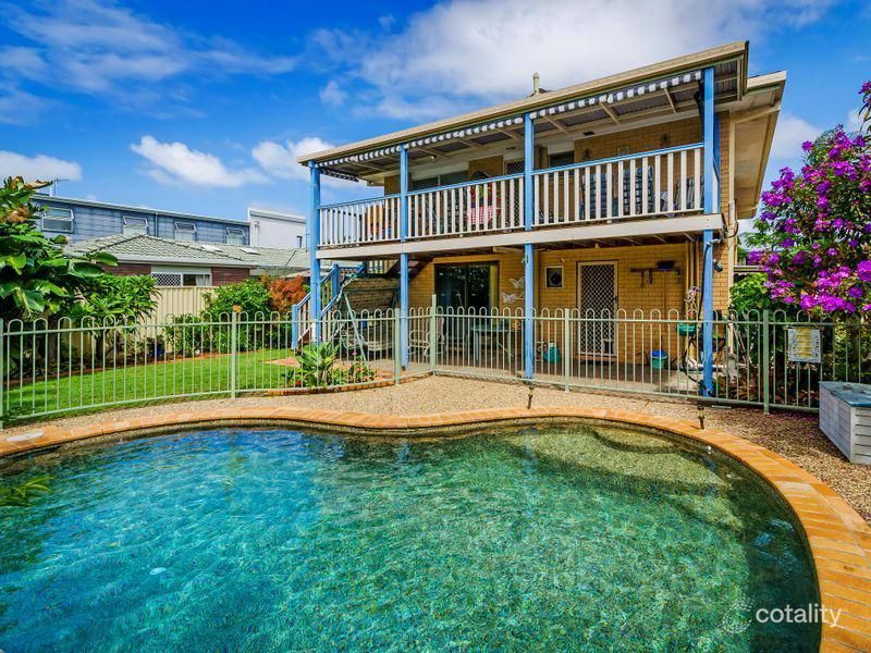 25 Scoter Ave, Paradise Point, QLD 4216