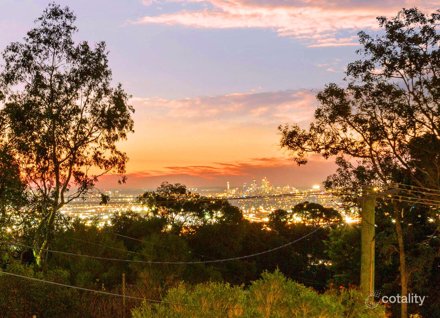 8 Regdel Rd, Lesmurdie, WA 6076