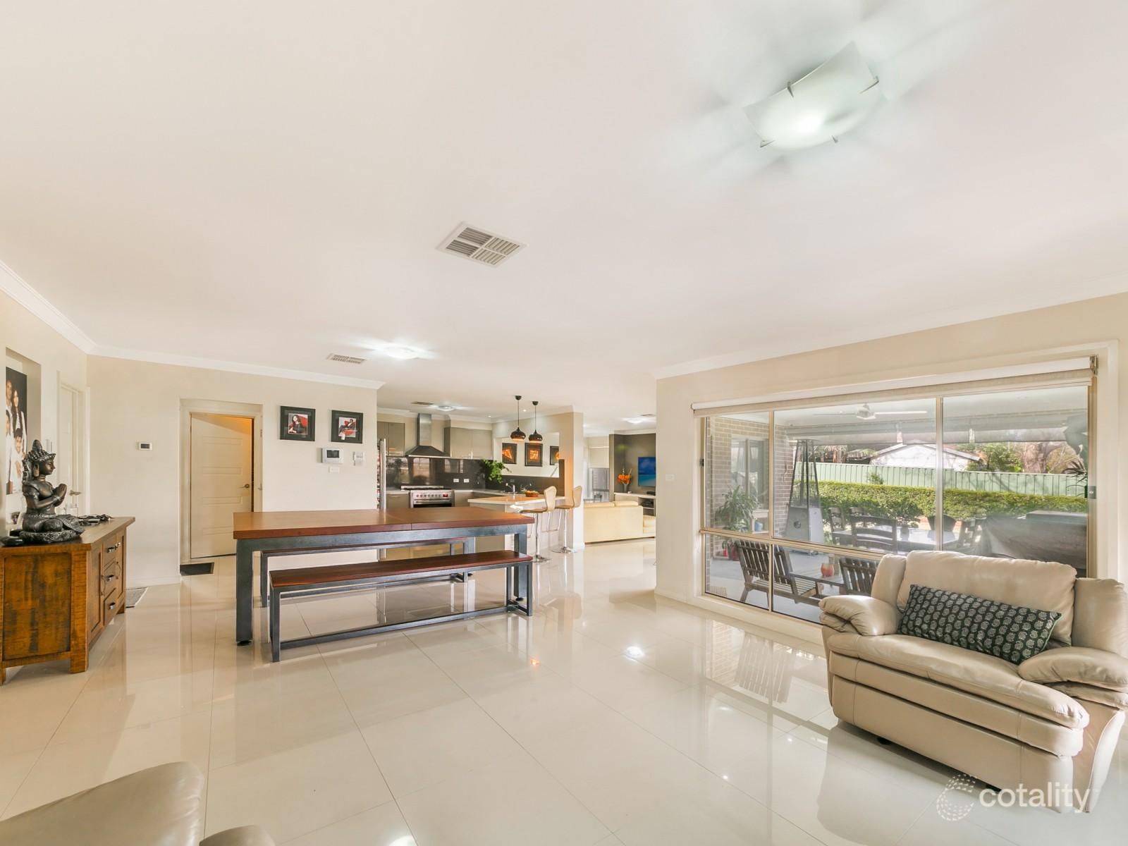 6 Sixth Ave, Seven Hills, NSW 2147