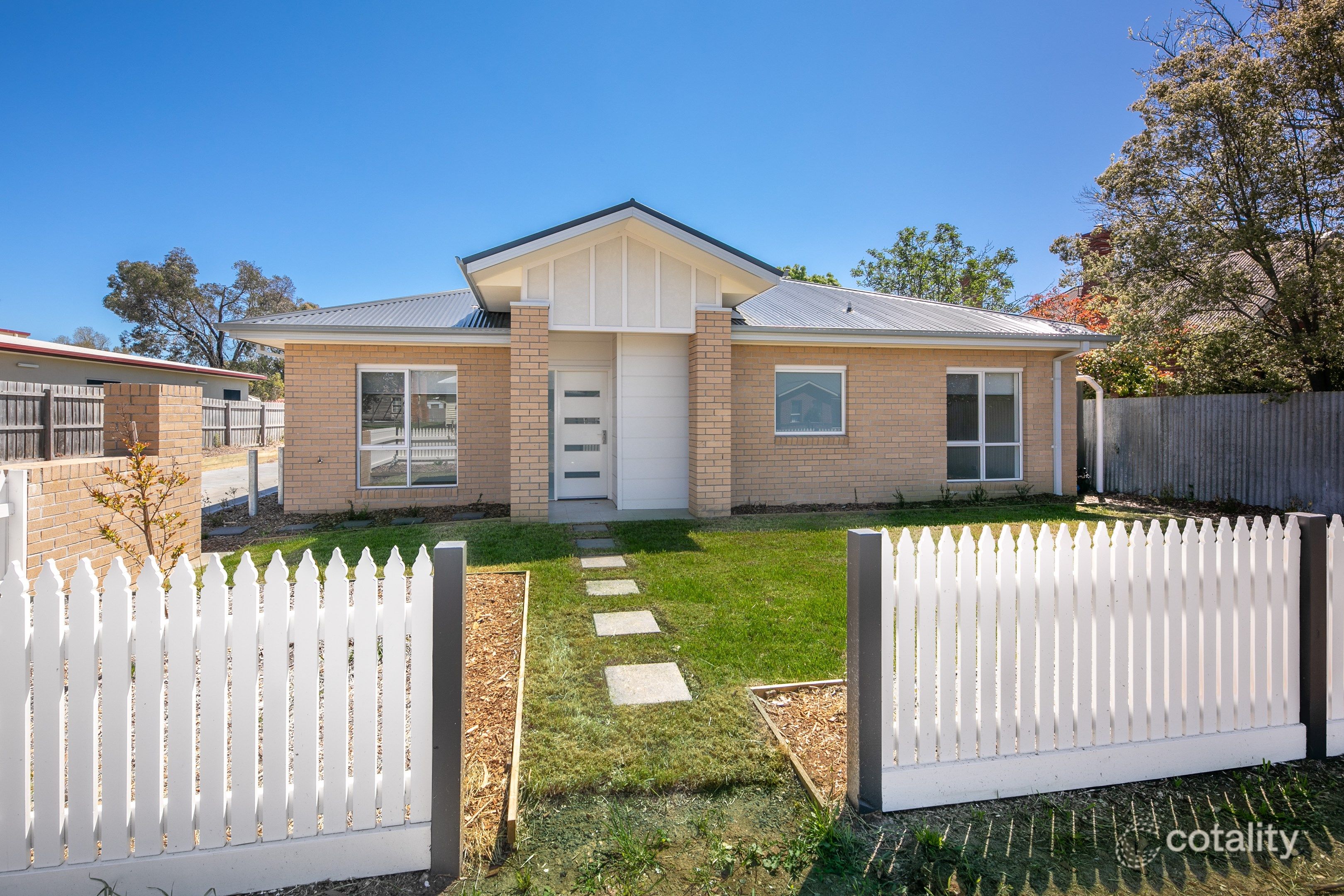 1/22 Stawell St, Romsey, VIC 3434