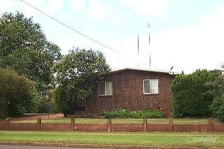 2/212 Ruthven St, North Toowoomba, QLD 4350