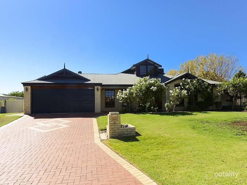 32 Lakeside Dr, Helena Valley, WA 6056