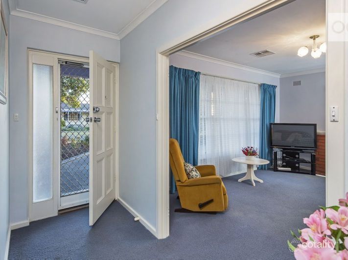 14 Garnet Dr, Salisbury East, SA 5109