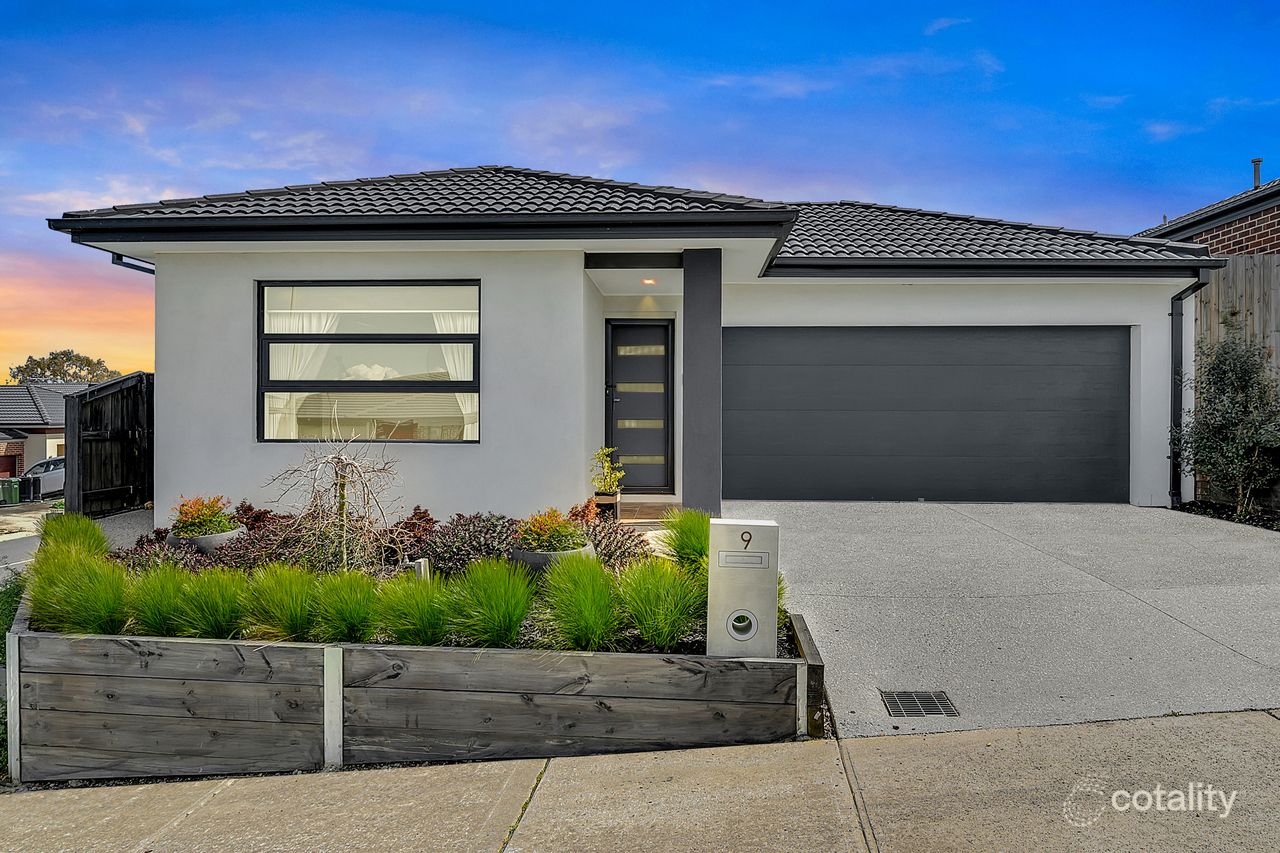 9 College Rd, Doreen, VIC 3754