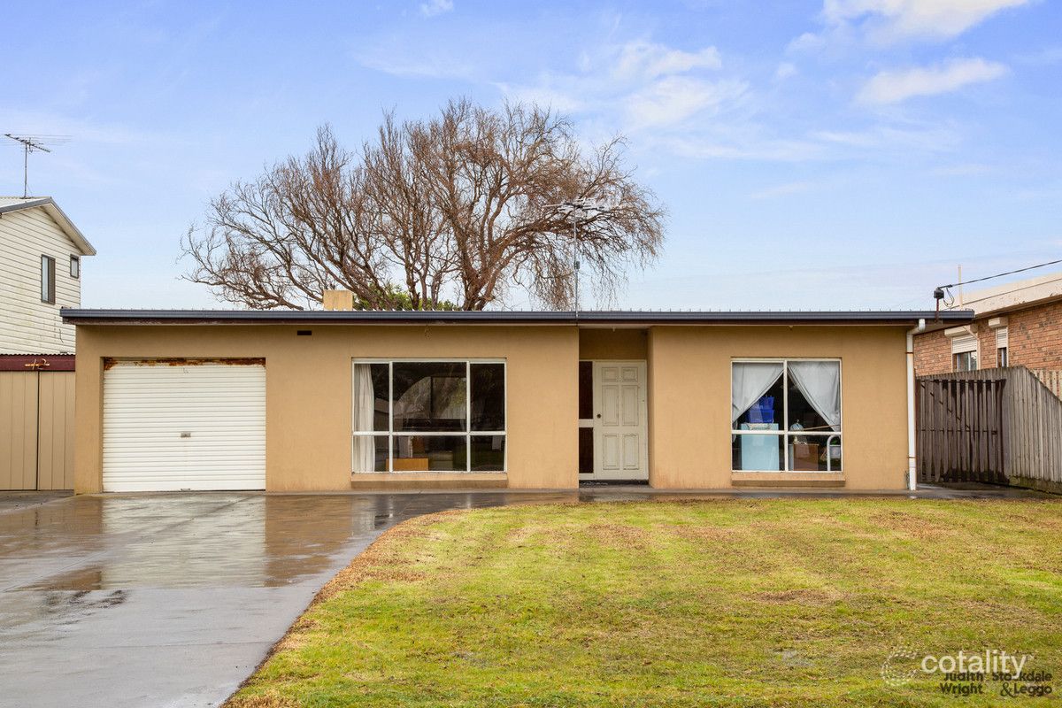 14 Summerhays Ave, Cape Woolamai, VIC 3925