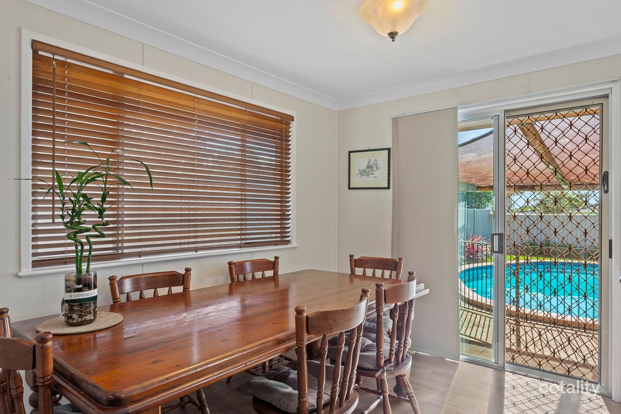 19 Flinders St, Centenary Heights, QLD 4350