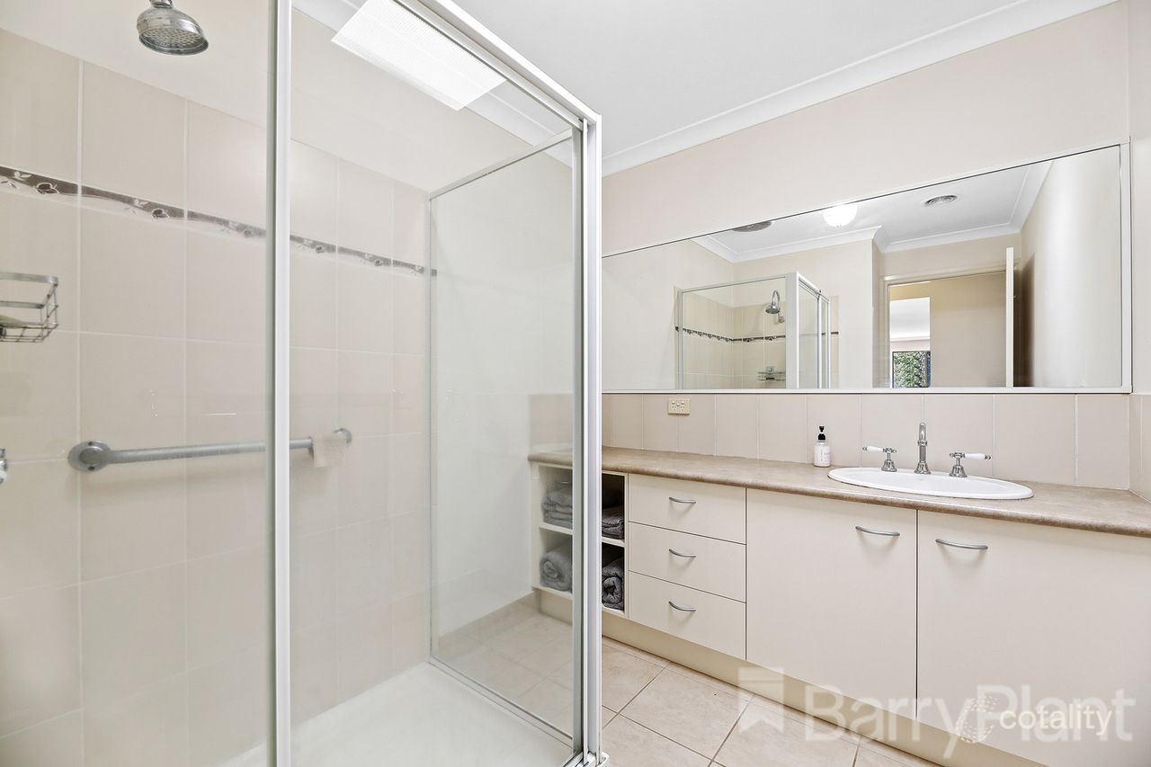 5 Grandview Cl, Drouin, VIC 3818