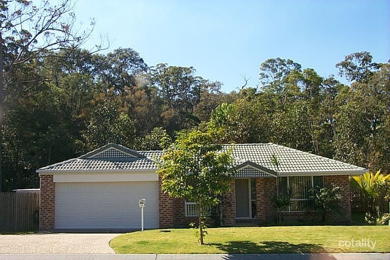 7 Hotspur Cres, Little Mountain, QLD 4551