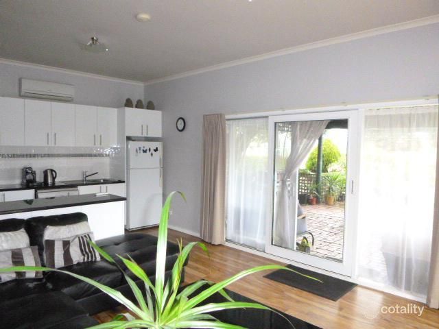 2 Mountain Flat Rd, Narre Warren East, VIC 3804