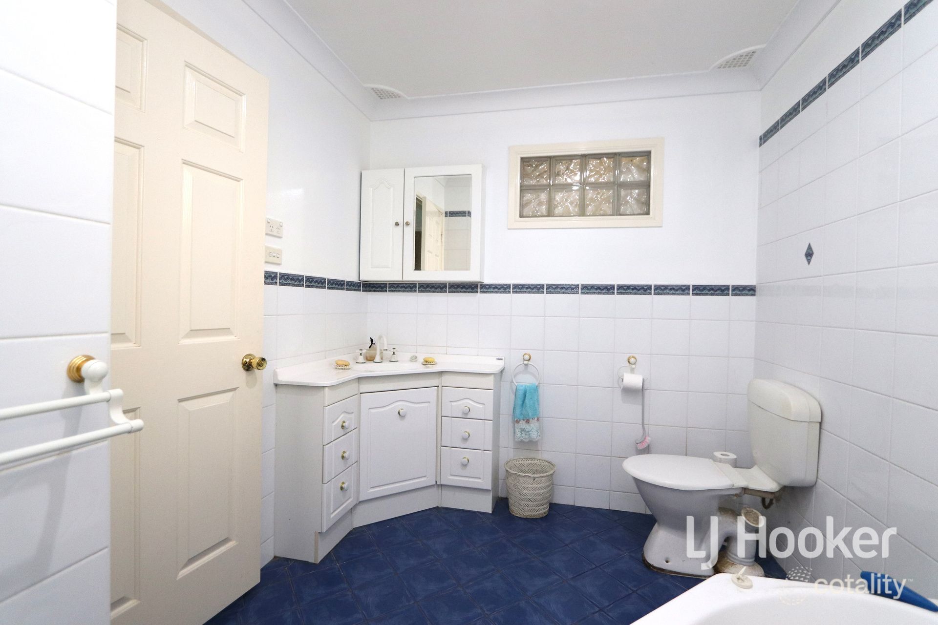 16 Woodland Ave, Inverell, NSW 2360