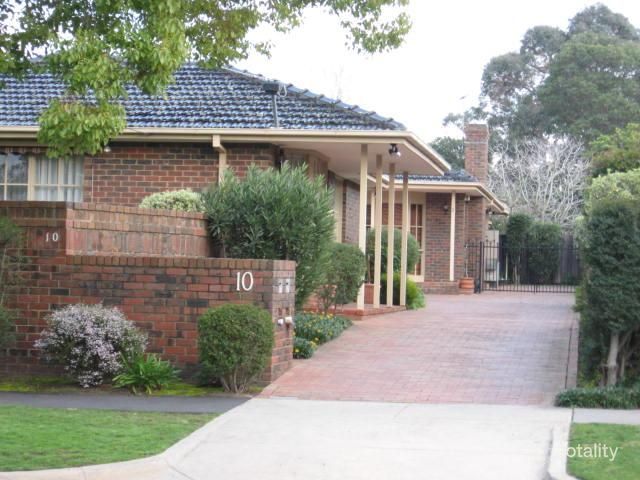 2/10 Athelstan Rd, Camberwell, VIC 3124