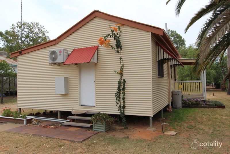 243 Alfred St, Charleville, QLD 4470