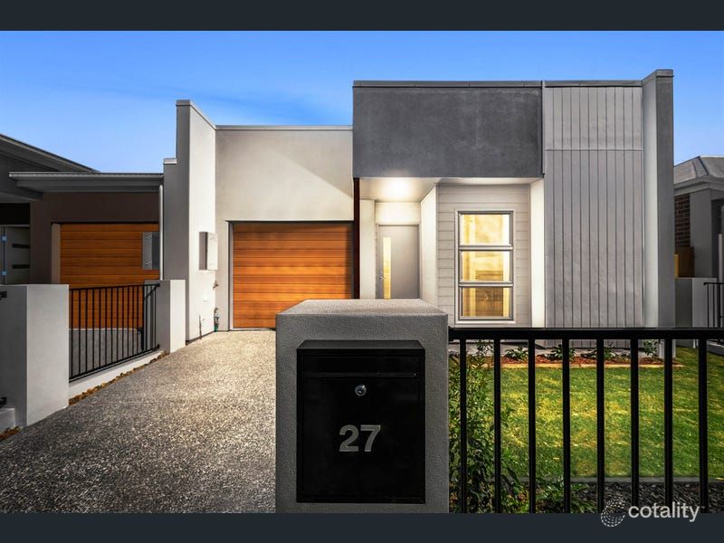 27 Locke Cres, Baringa, QLD 4551