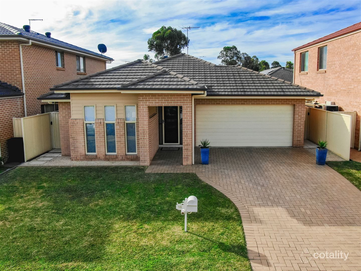 16 Granada Pl, Oakhurst, NSW 2761