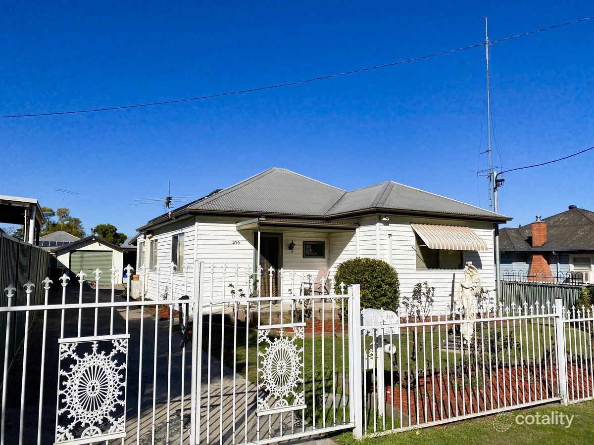 256 Vincent St, Cessnock, NSW 2325
