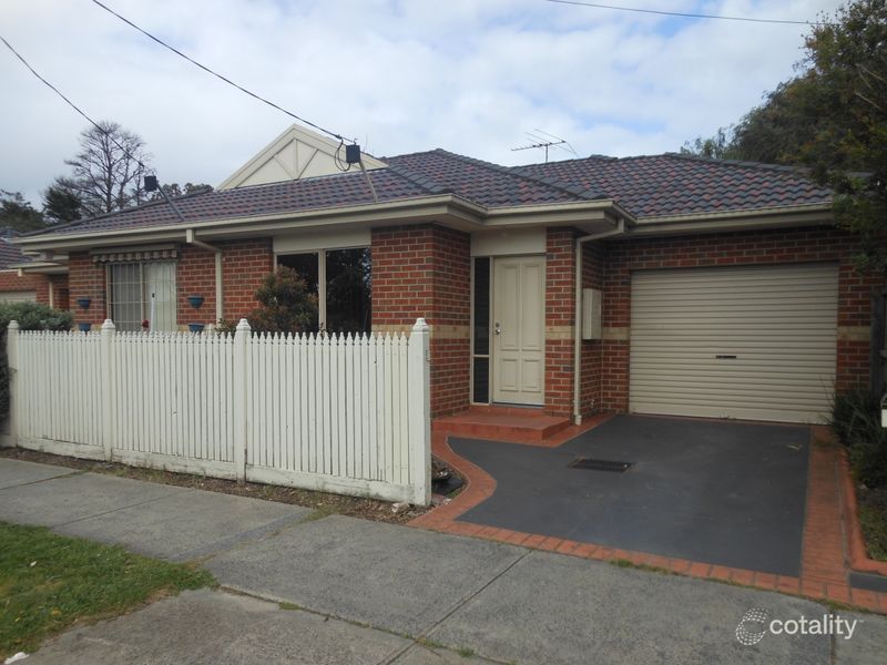 18 Tucker St, Cranbourne, VIC 3977