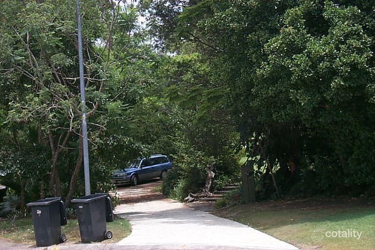 7 Moonah St, Chapel Hill, QLD 4069