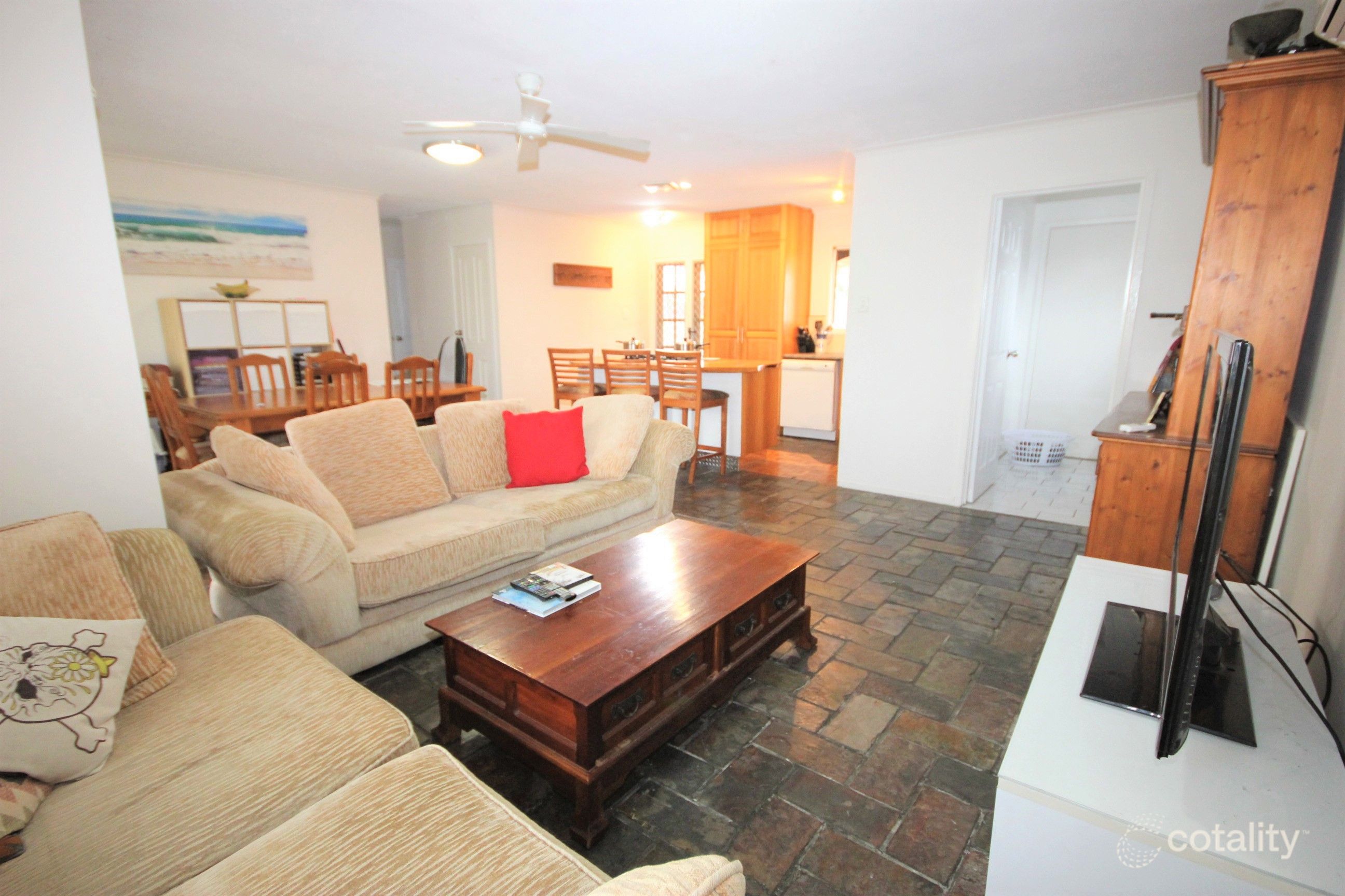 338 Government Rd, Labrador, QLD 4215