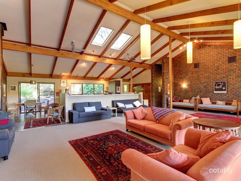 66 Emmett Rd, Crafers West, SA 5152