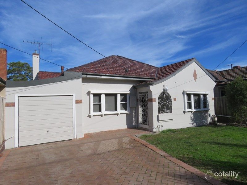 27 Disraeli Gr, Pascoe Vale South, VIC 3044