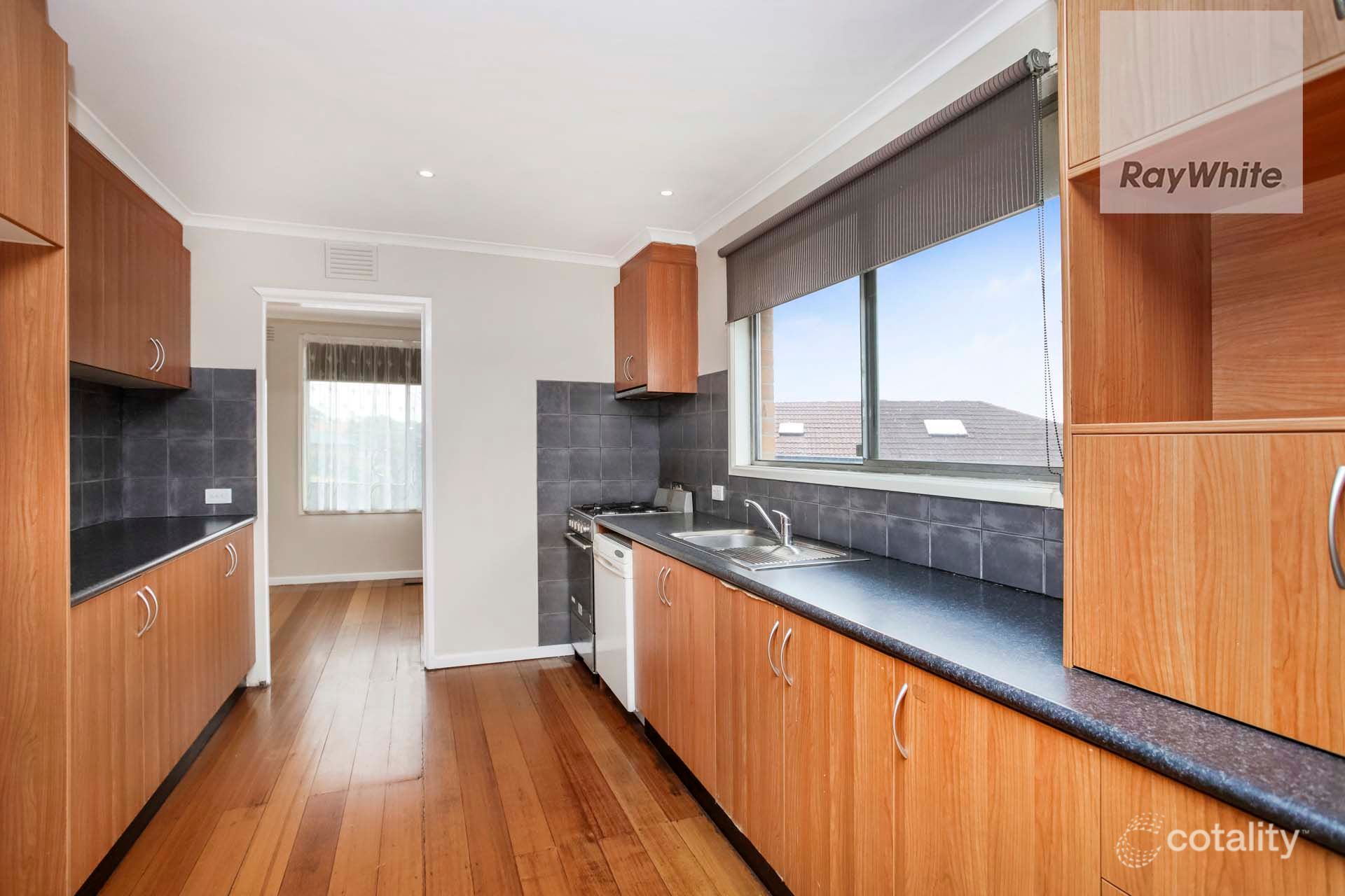 11 Highcliffe Cl, Gladstone Park, VIC 3043