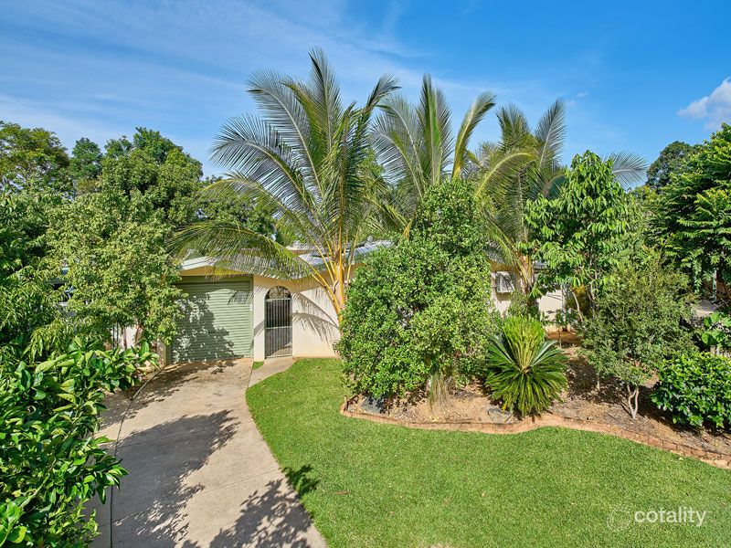 2 Cantal Cl, Smithfield, QLD 4878