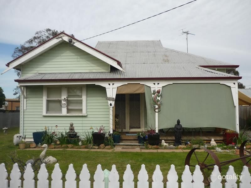 15 Kaye St, Charlton, VIC 3525