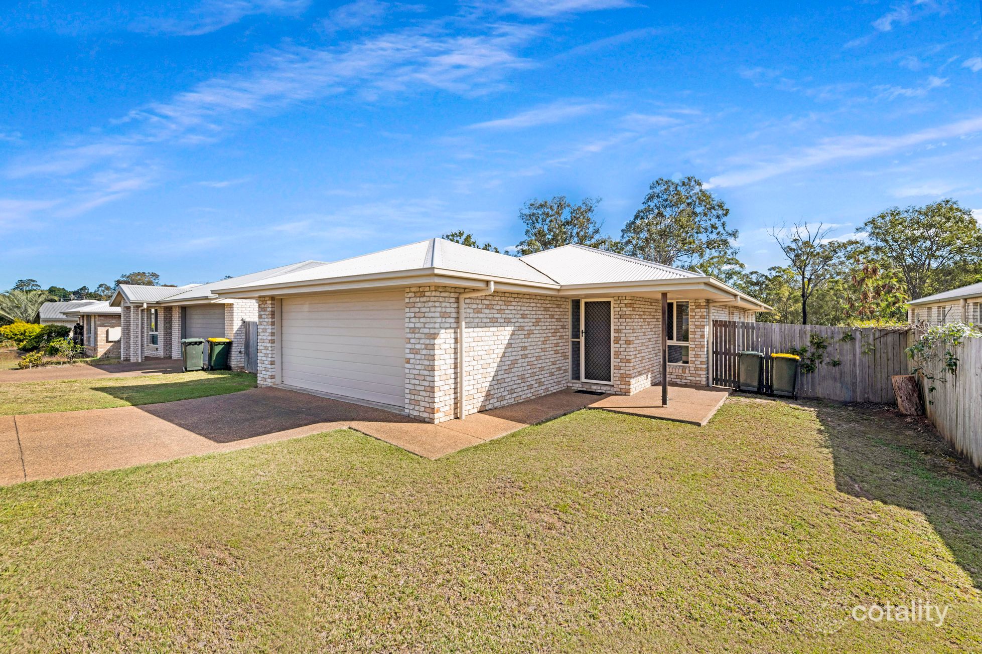 92 Neville Dr, Branyan, QLD 4670